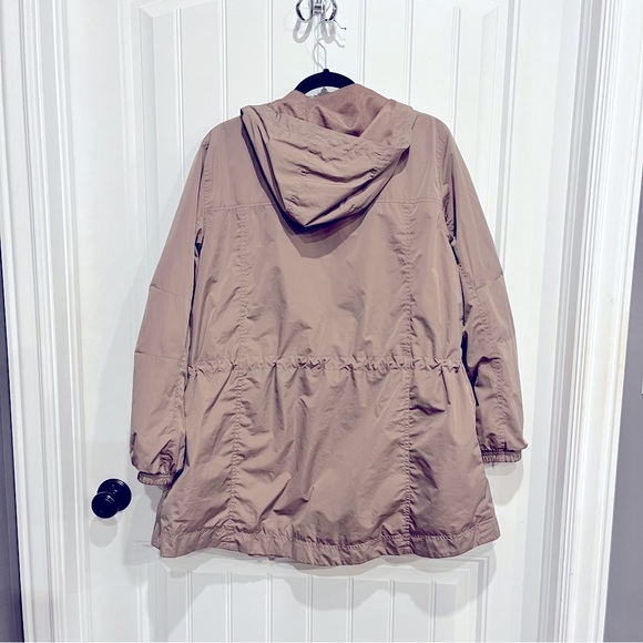 Women’s Jacket - Picture 2 of 2